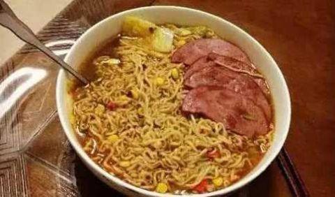 吃完泡面可以吃牛角瓜吗